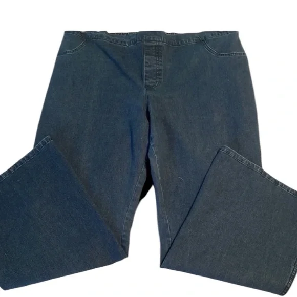 Isaac Mizrahi jeans 22WP dark wash stretch waist boot cut faux fly pull on - Picture 6 of 15